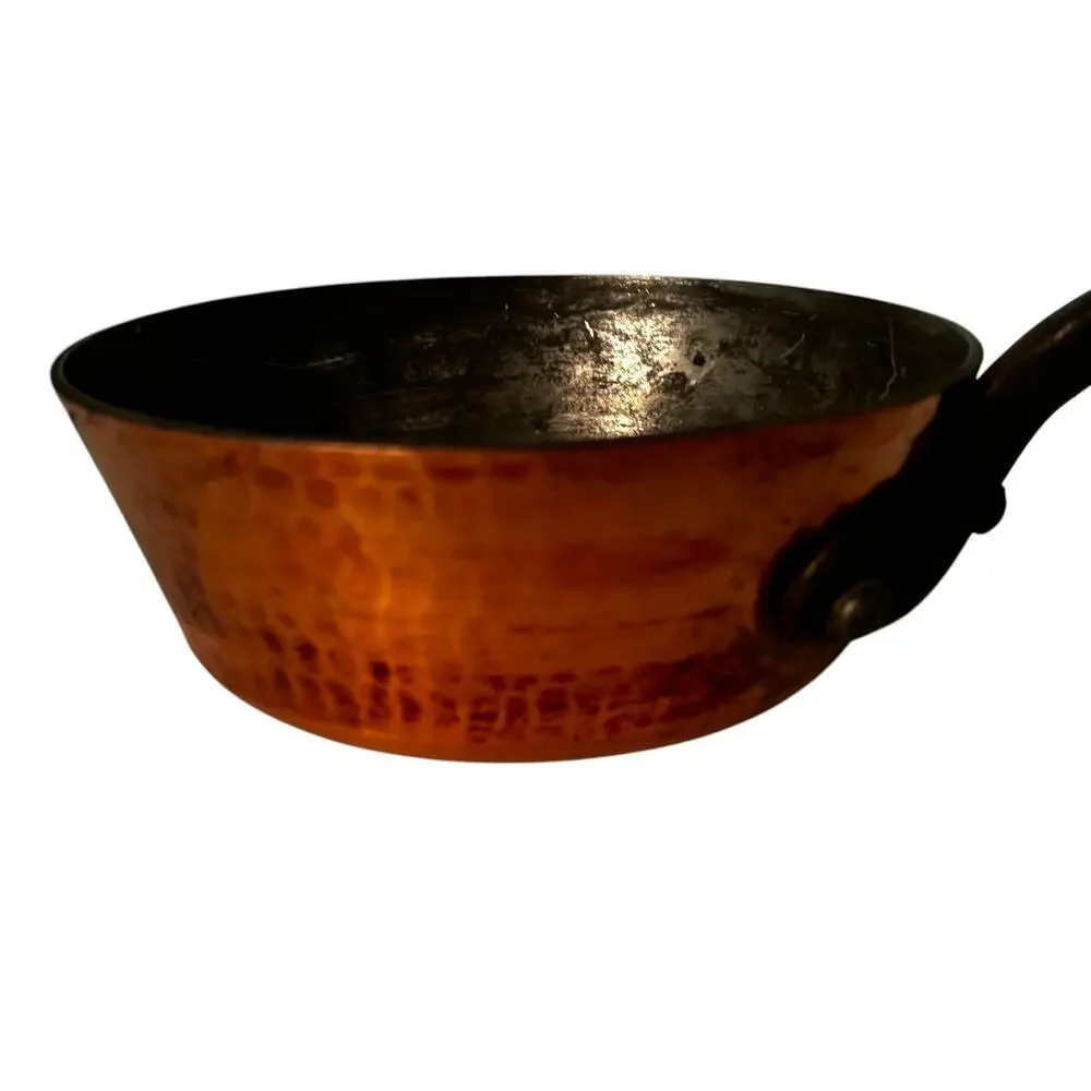 E Dehillerin Paris 7” Copper Fluted Sauce Pan Tin Interior Cast Iron Handle